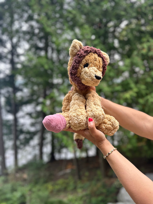 Lost Sock Snugglers: Lion