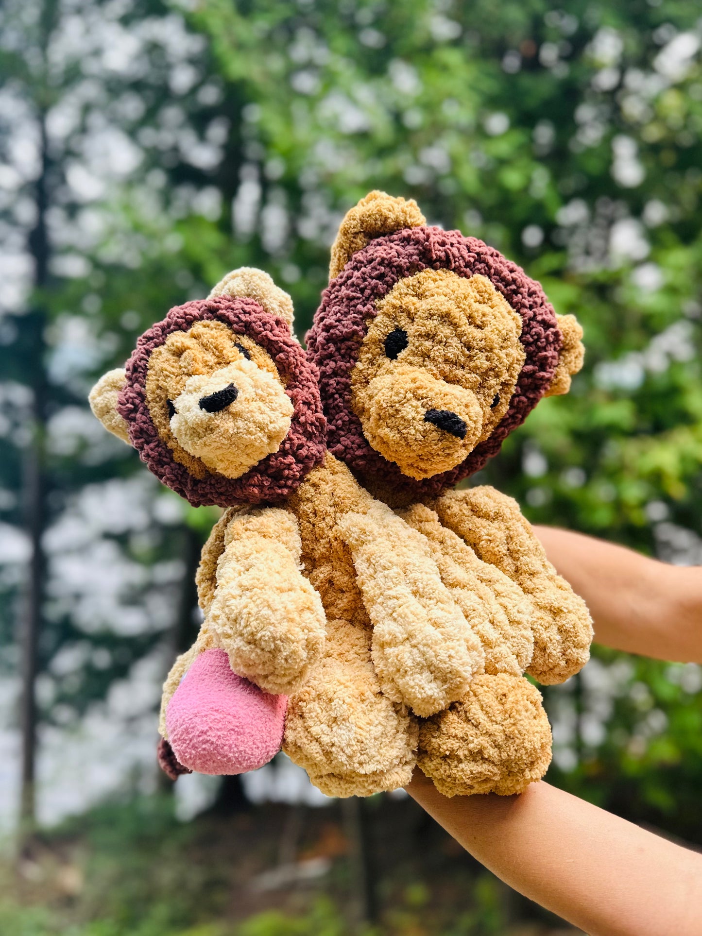 Lost Sock Snugglers: Lion