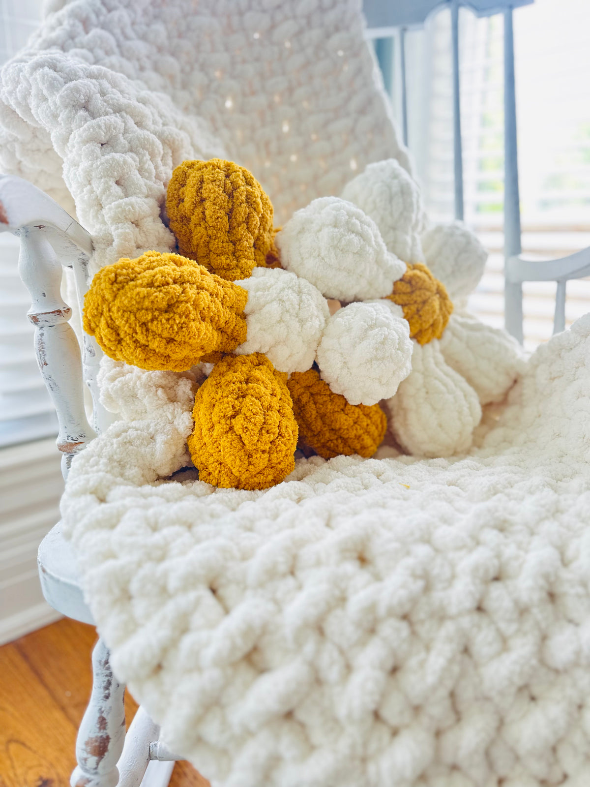 Daisy Pillow